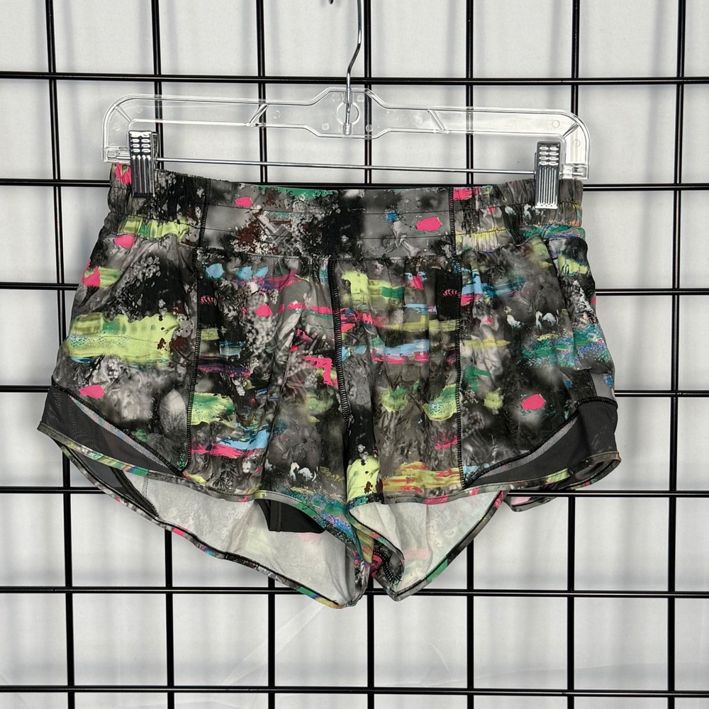 Lululemon Hotty Hot LR Lined Shorts Womens 8 Paint Drift Multi 2.5" Activewear